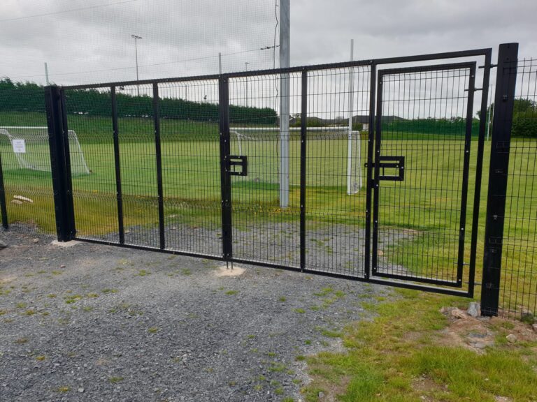 swing gate